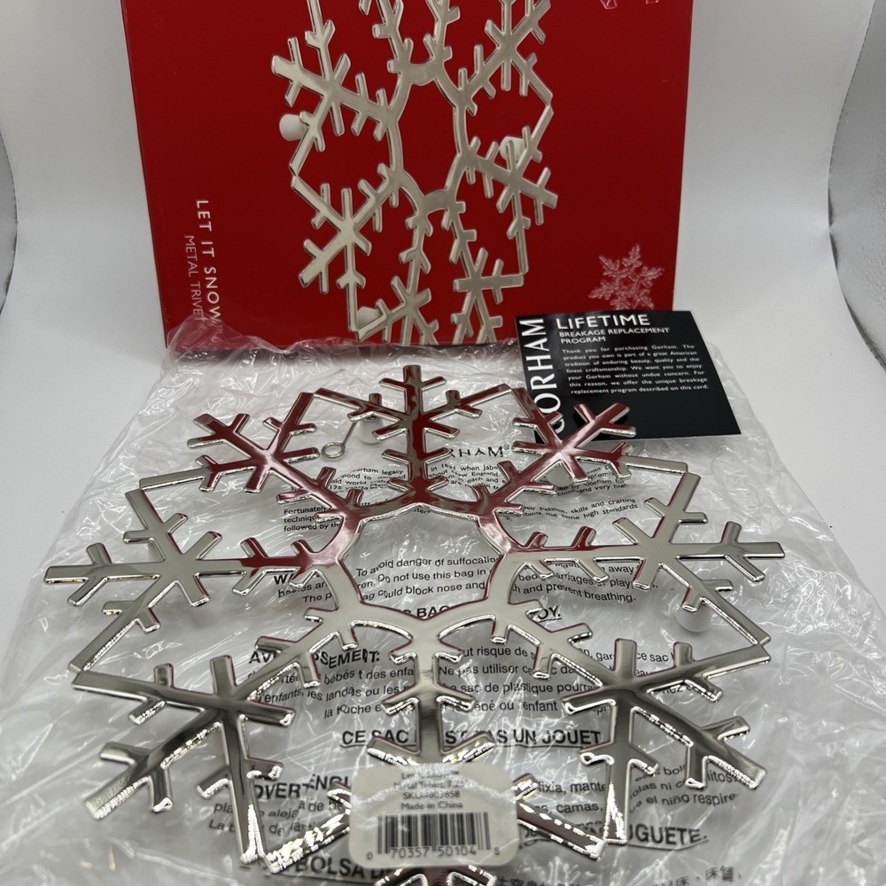 GORHAM METAL SNOWFLAKE SHAPED TRIVET 7 1/4" DIAMETER LET IT SNOW NICKEL FINISH